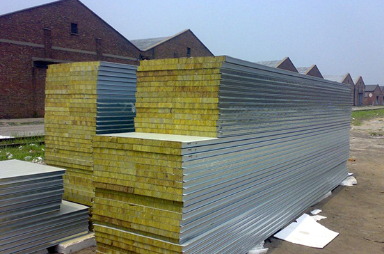 巖棉玻璃絲棉彩鋼復(fù)合板